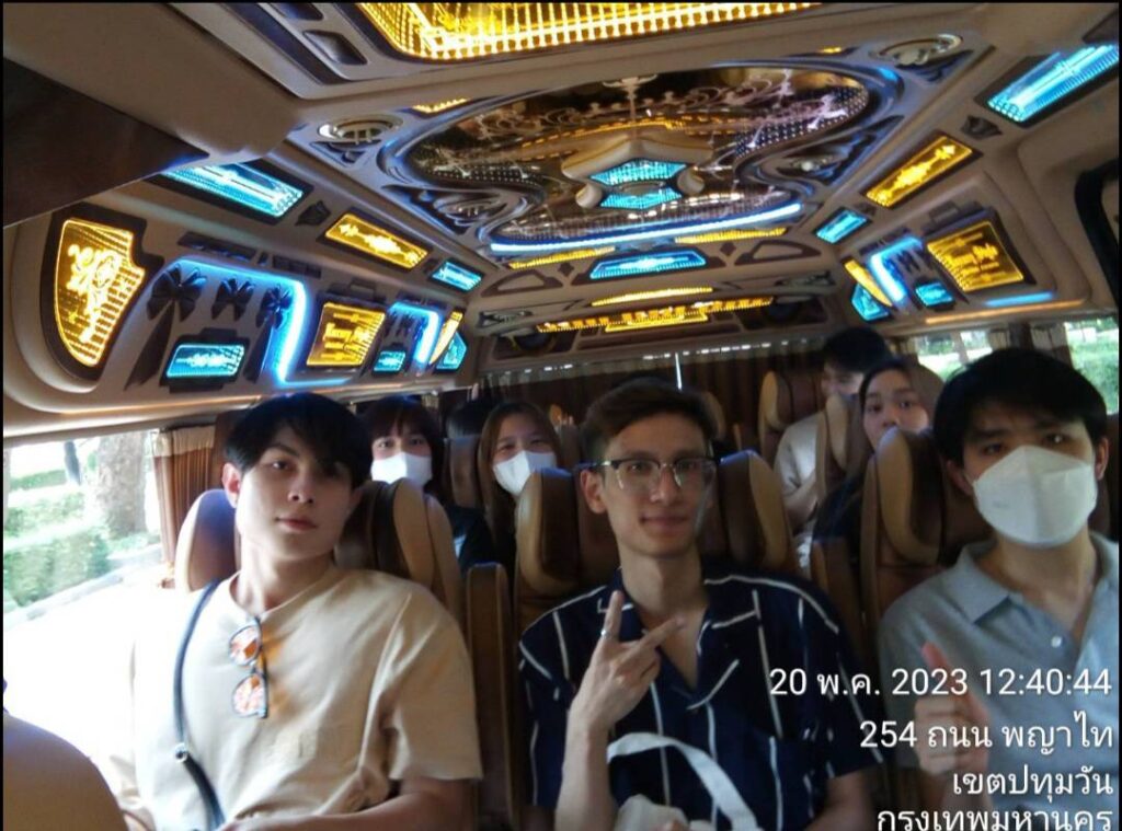 2685983